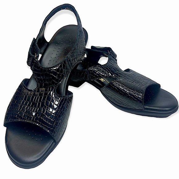 NEW! SAS Suntimer Black Croc Embossed Leather Tripad Sandals Sz 9.5-N - Picture 3 of 12